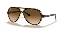 Load image into Gallery viewer, Ray Ban 4125 SOLE 710/51
