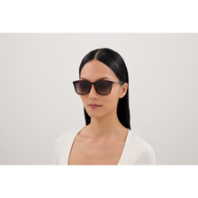 Carica l'immagine nel visualizzatore di Gallery, Gucci GG2057SK 002
