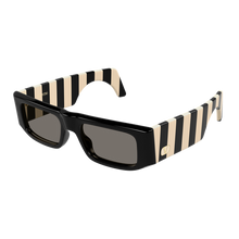 Load image into Gallery viewer, Valentino VG0005S 004

