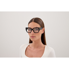 Load image into Gallery viewer, Gucci GG2042O 001
