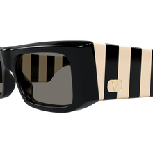 Load image into Gallery viewer, Valentino VG0005S 004
