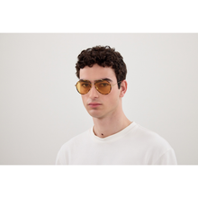 Carica l'immagine nel visualizzatore di Gallery, Gucci GG1981S 001
