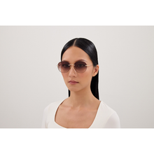 Carica l'immagine nel visualizzatore di Gallery, Gucci GG2101SA 002
