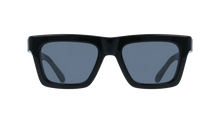 Carica l&#39;immagine nel visualizzatore di Gallery, Ferragamo SF2071S 001
