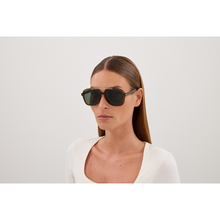 Carica l'immagine nel visualizzatore di Gallery, Saint Laurent SL 545 004
