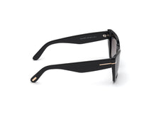 Carica l&#39;immagine nel visualizzatore di Gallery, Tom Ford FT0871 01B WYATT
