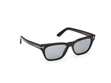 Carica l'immagine nel visualizzatore di Gallery, Tom Ford FT1362 05A
