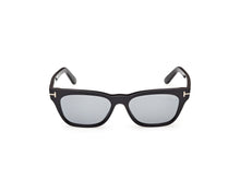 Carica l'immagine nel visualizzatore di Gallery, Tom Ford FT1362 05A
